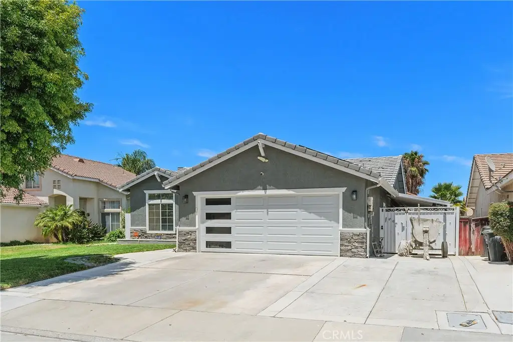 2916 Hampton, Hemet, CA 92545 - #1