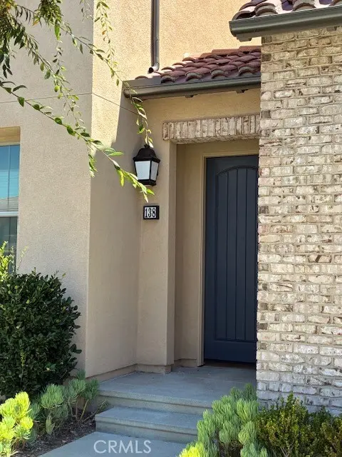 138 Sunnyside, Irvine, CA 92618