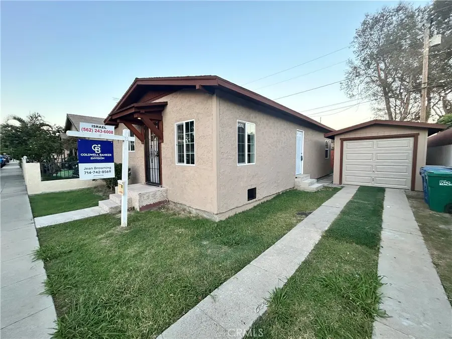 2412 Gale Avenue, Long Beach, CA 90810 - #2