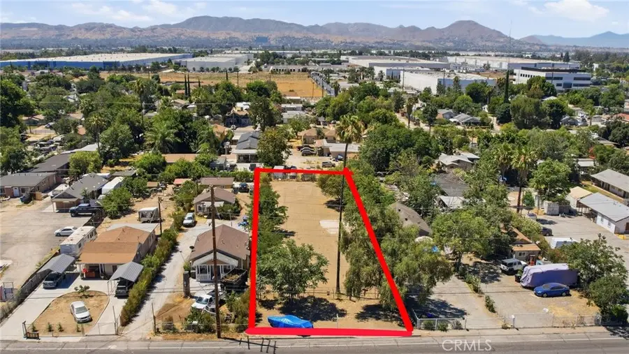 935 E 3rd, San Bernardino, CA 92410 - #2