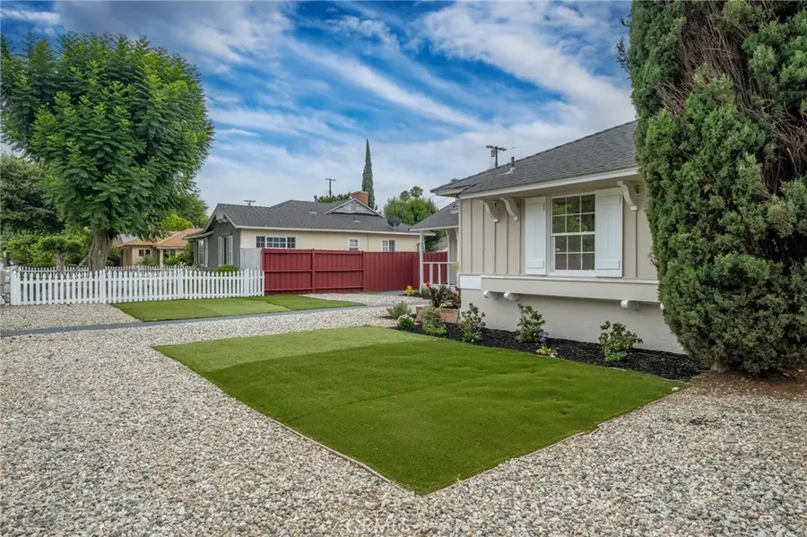20756 Saticoy Street, Winnetka, CA 91306 - #3