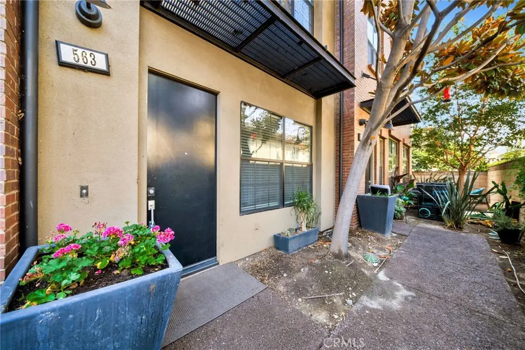 563 W Maple Avenue, Orange, CA 92868 - #1