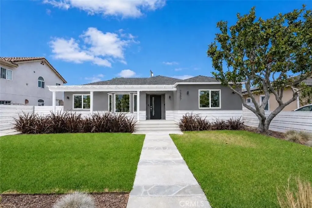 4557 Hazelbrook Avenue, Long Beach, CA 90808 - #1