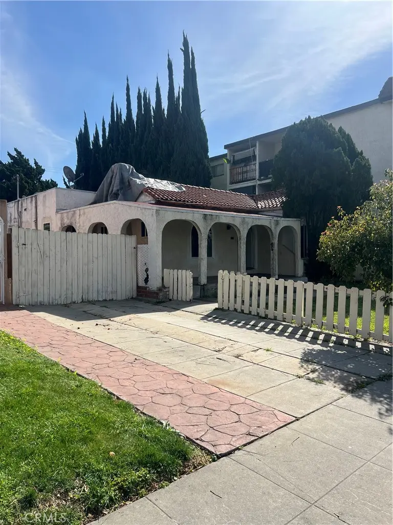 8136 Bright Avenue, Whittier, CA 90602 - #1