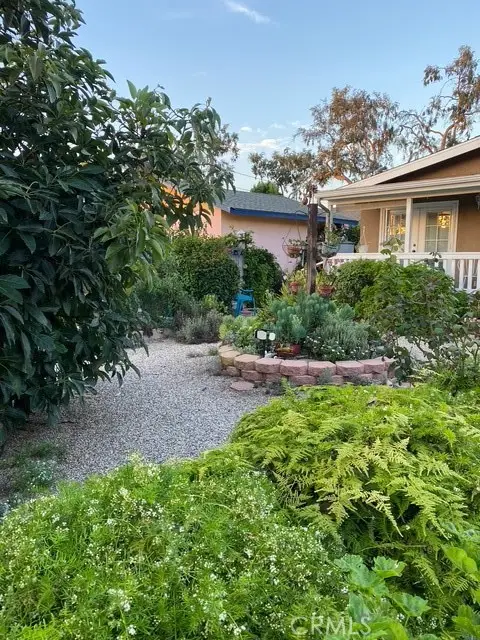 12381 Pine St., Garden Grove, CA 92840