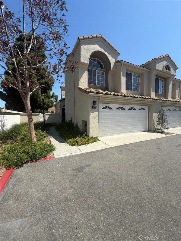 80 Almador, Irvine, CA 92614