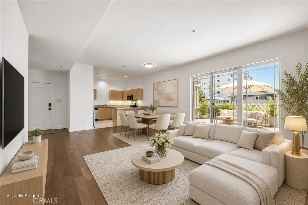 917 S New Hampshire #215, Los Angeles, CA 90006 - #1