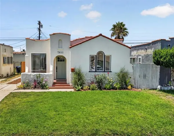 7611 S Hobart, Los Angeles, CA 90047