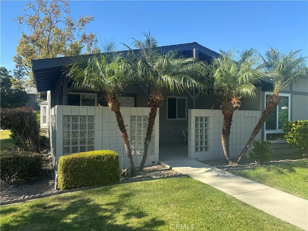 1940 Mckinney Way #18A M-15, Seal Beach, CA 90740 - #1