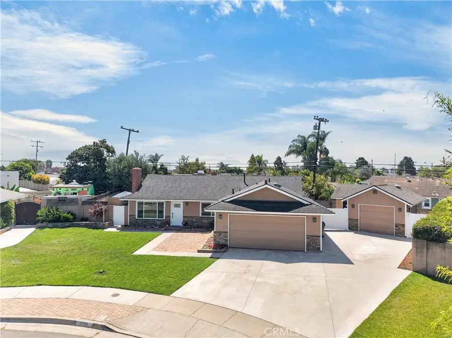 6832 Alexandria, Huntington Beach, CA 92647 - #3