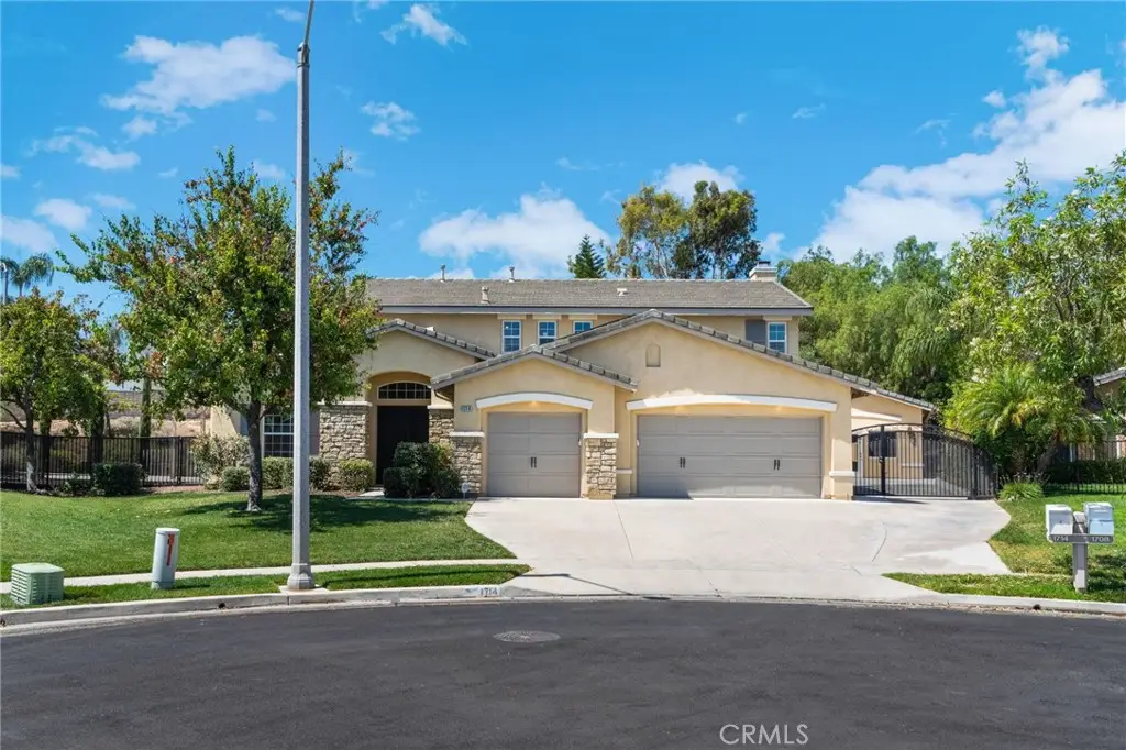 1714 Via Fresco, Corona, CA 92881 - #1