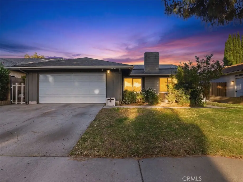 2216 Sequoia, Simi Valley, CA 93063 - #1