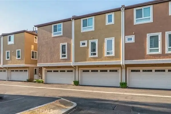 14685 Sherman, Los Angeles, CA 91405
