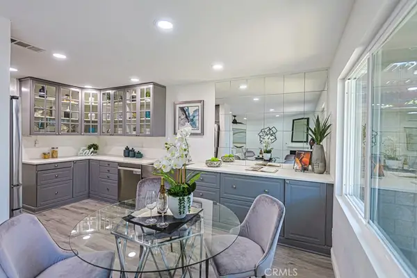 2640 W Meadowview, Anaheim, CA 92804