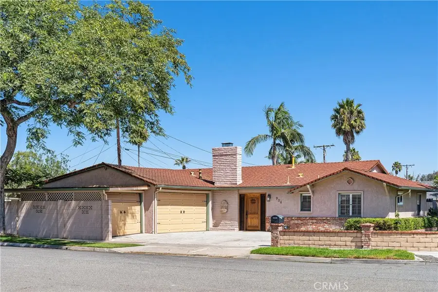 986 Post Road, Costa Mesa, CA 92626 - #2