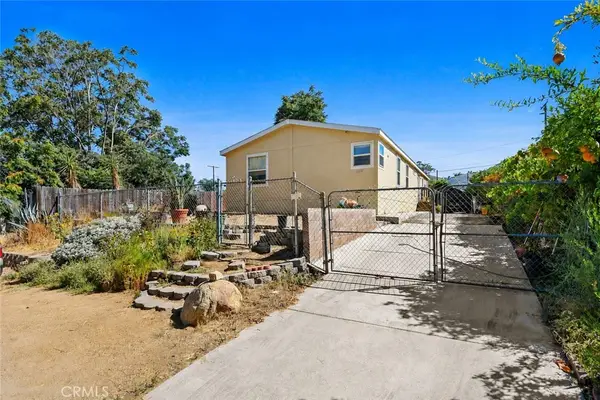 32490 Crescent Avenue, Lake Elsinore, CA 92530