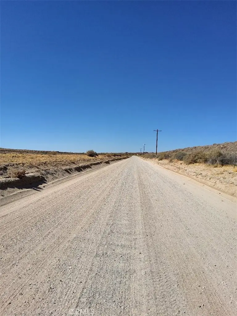 255 W Avenue N, Palmdale, CA 93551 - #3