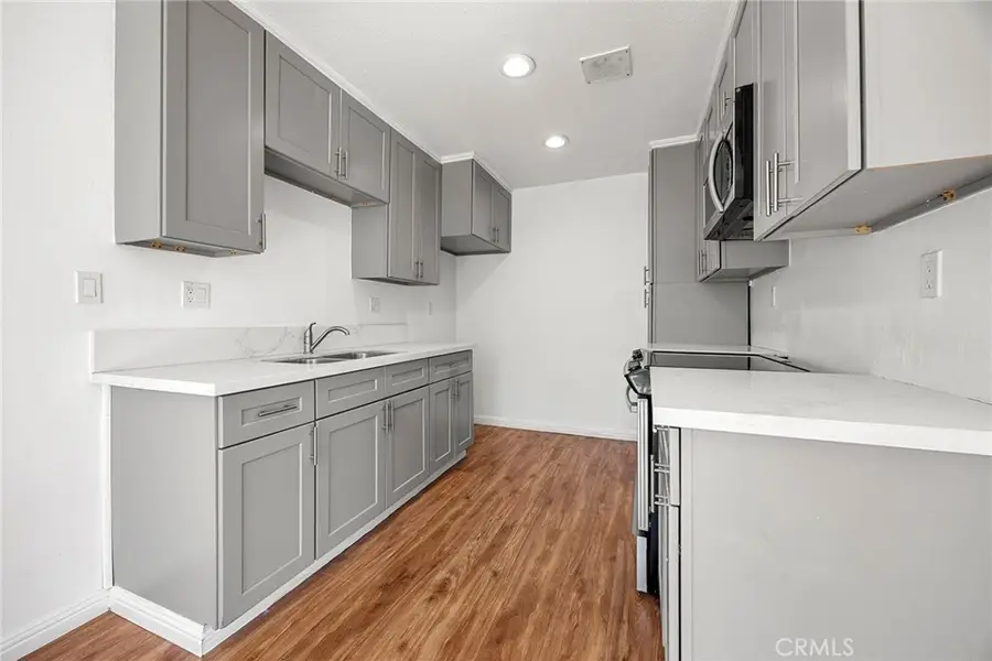 15500 Tustin Village #25, Tustin, CA 92780 - #3