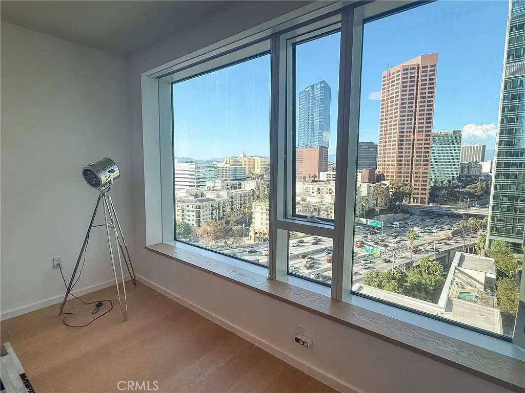 899 Francisco #1711, Los Angeles, CA 90017 - #1