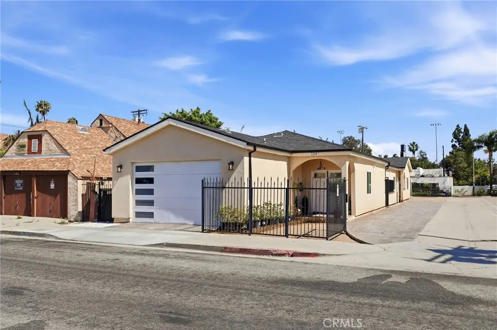 127 E N Street, Wilmington, CA 90744 - #1