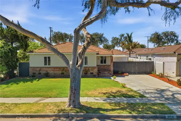 2114 W West, Fullerton, CA 92833