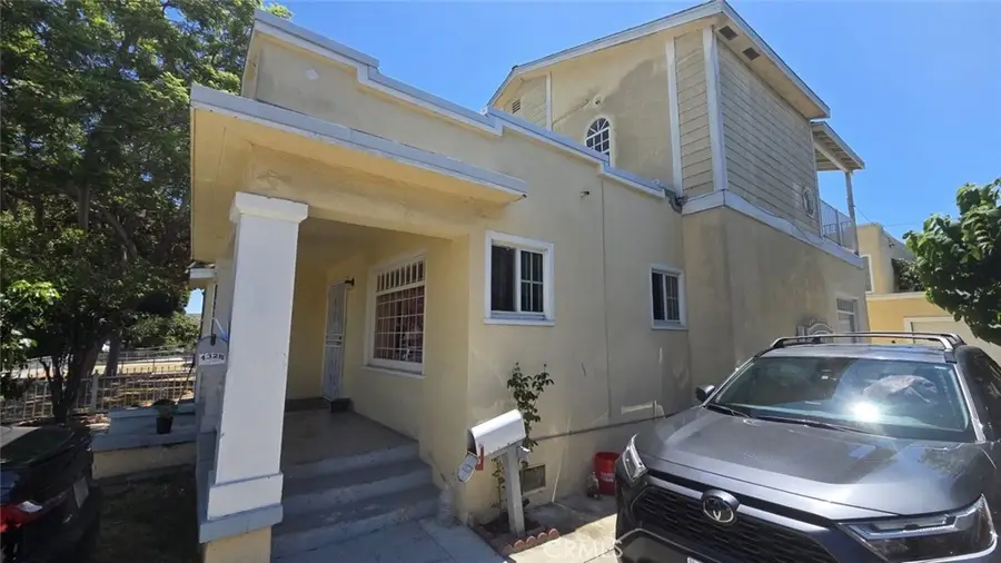 1326 E 9th Street, Long Beach, CA 90813 - #3