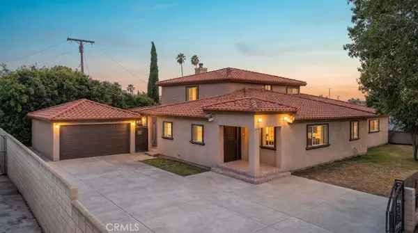 1042 W Mcfadden Avenue, Santa Ana, CA 92707