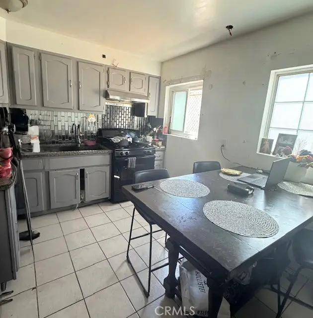 203 N Kern, East Los Angeles, CA 90022 - #3
