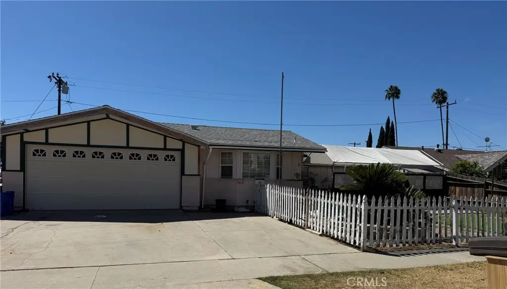 11571 Palmwood Dr., Garden Grove, CA 92840 - #1