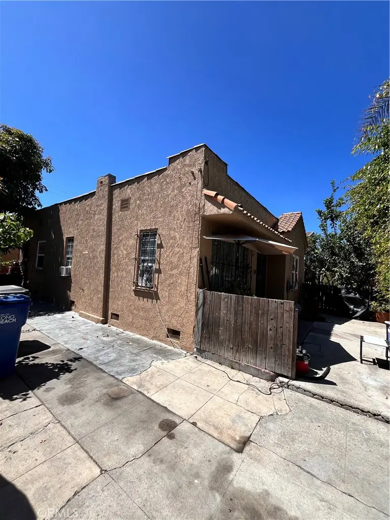 1634 W Parade, Long Beach, CA 90810 - #3