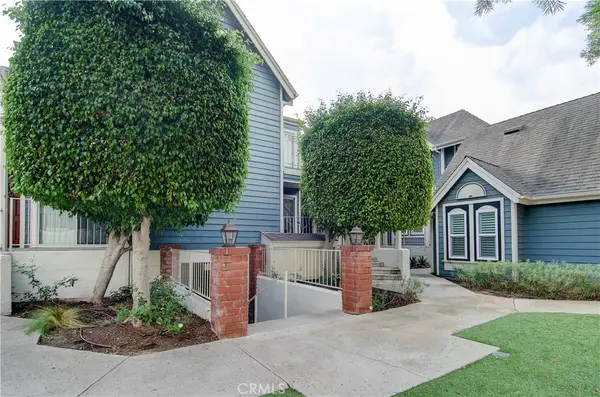 810 Baker #106, Costa Mesa, CA 92626