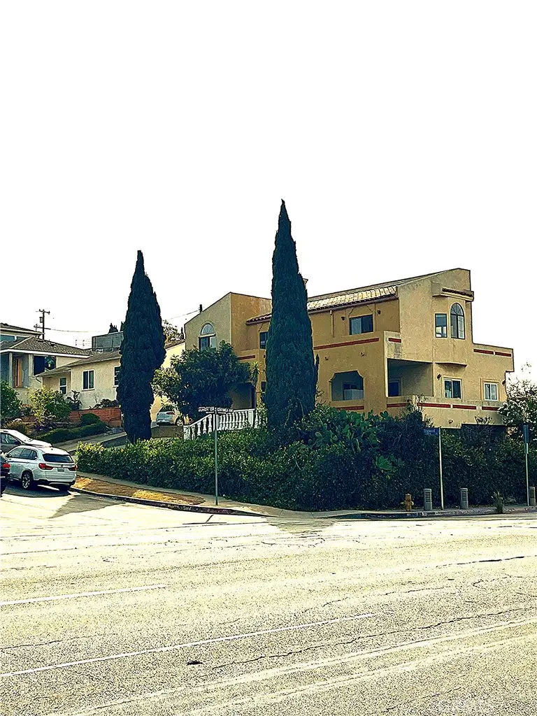 12330 Stanwood, Los Angeles, CA 90066 - #2