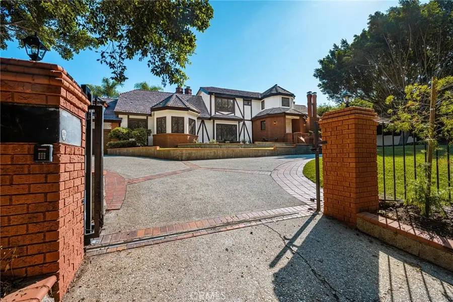 126 S Lakeview Avenue, Anaheim Hills, CA 92807 - #2