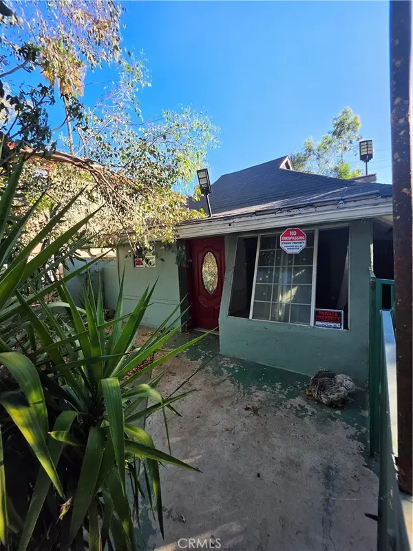 5925 Whitnall Highway, Los Angeles, CA 91601