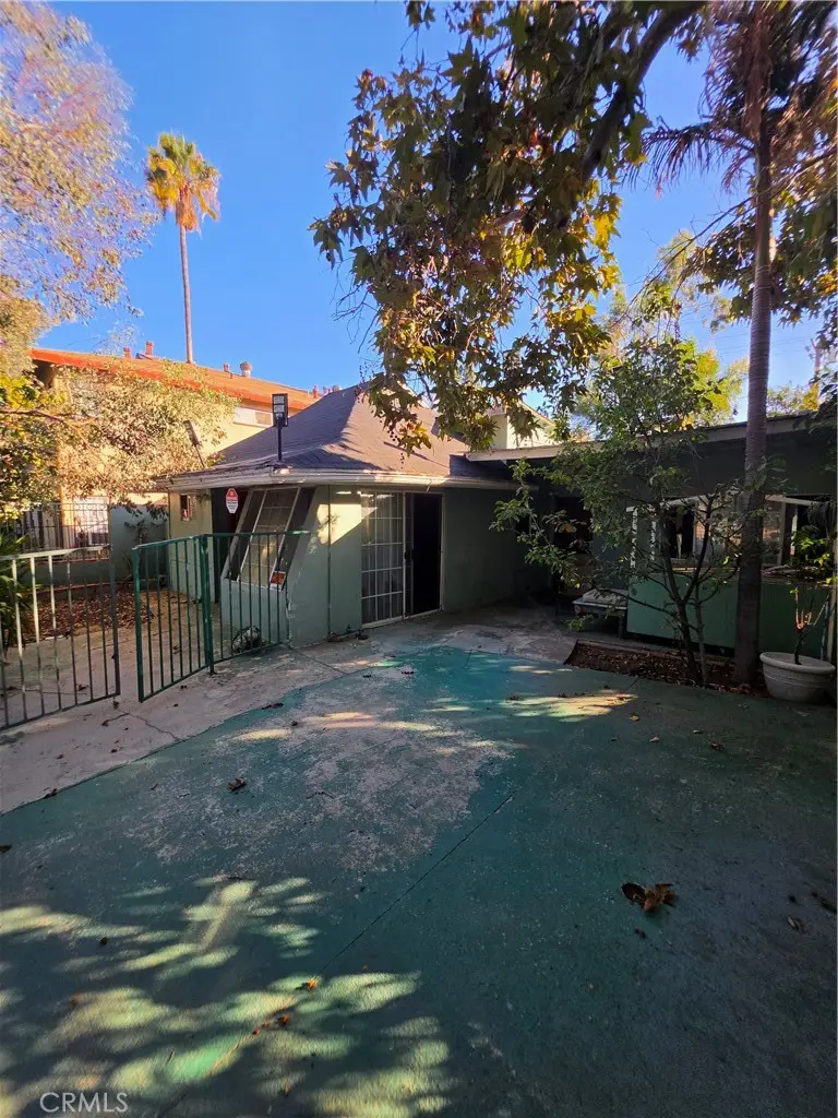 5925 Whitnall Highway, North Hollywood, CA 91601 - #2