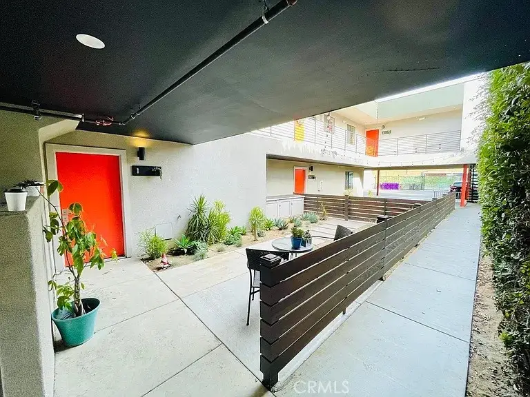 944 Pacific, Long Beach, CA 90813 - #3