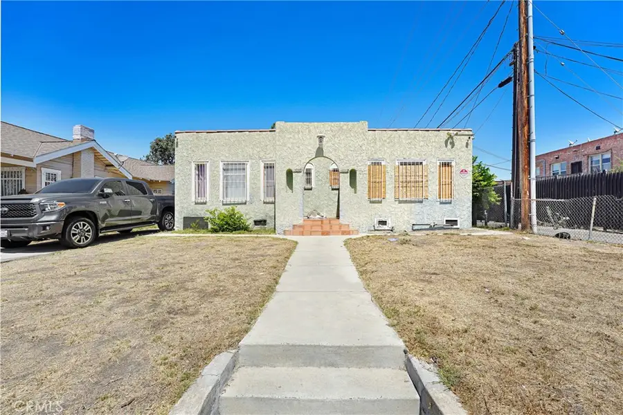 1017 W 46th, Los Angeles, CA 90037 - #2