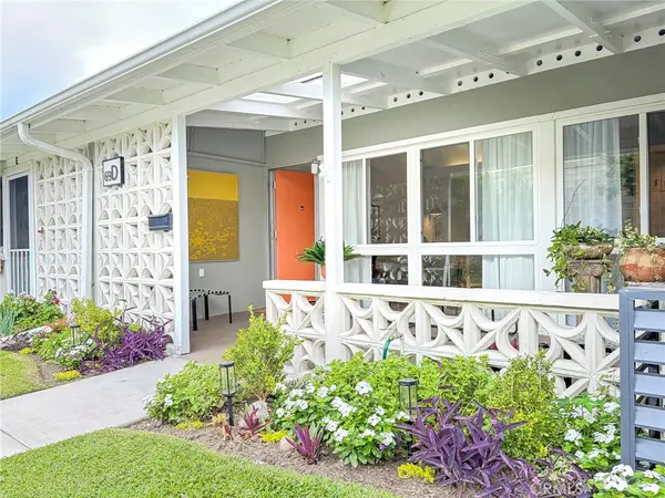 1281 Golden Rain Rd., M2-69d, Seal Beach, CA 90740