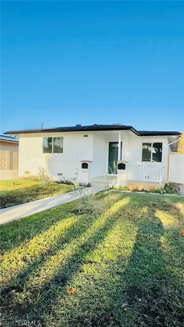 1317 S Baker, Santa Ana, CA 92707