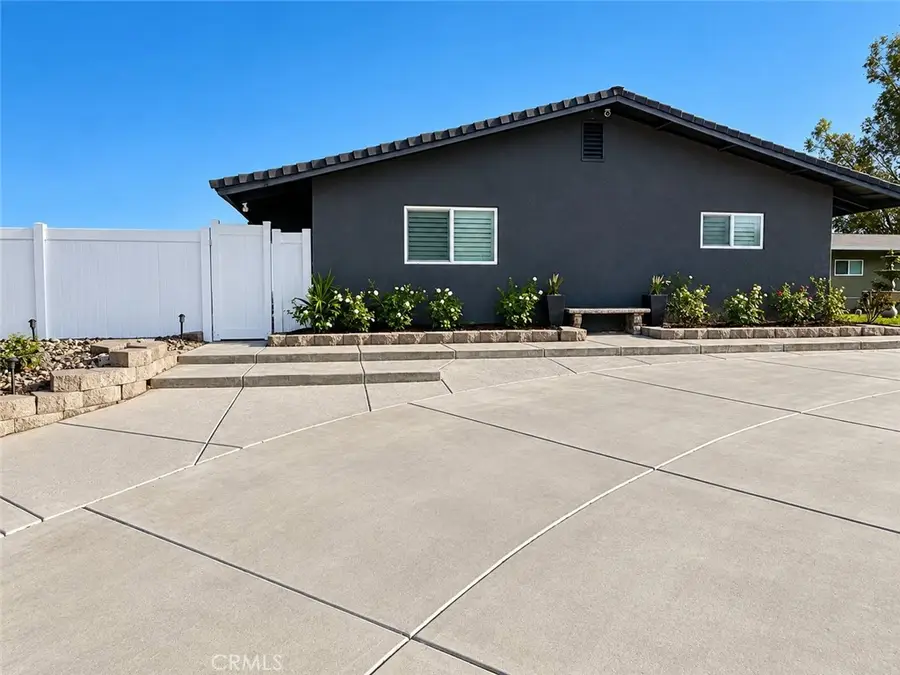 6031 Vista Del Aguila, Riverside, CA 92509 - #3