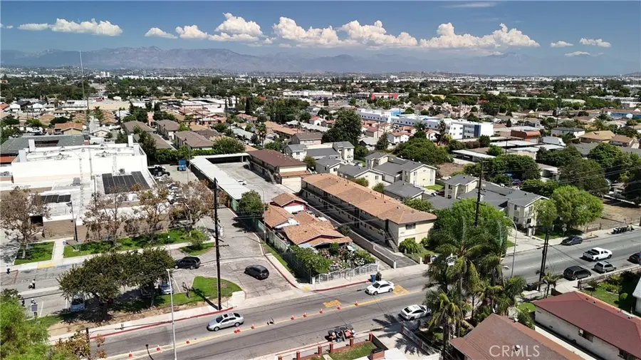 4861 Clara Street, Cudahy, CA 90201 - #2