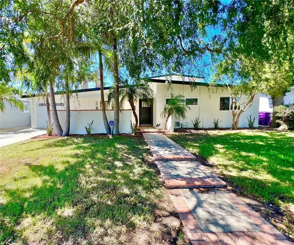 1417 Vuelta Grande, Long Beach, CA 90815