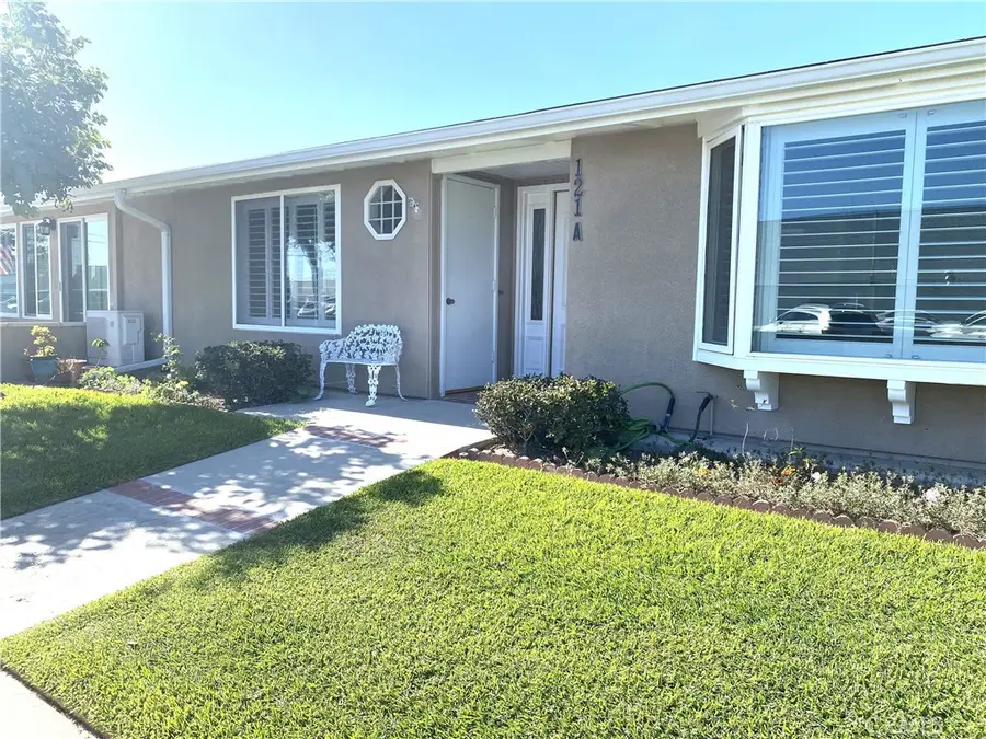 13500 SE Wentworth Ln., M5-121a, Seal Beach, CA 90740 - #2