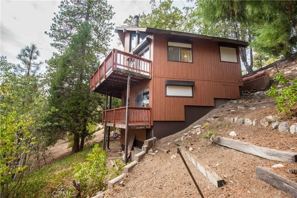 24 Fredalba, Running Springs, CA 92382 - #1