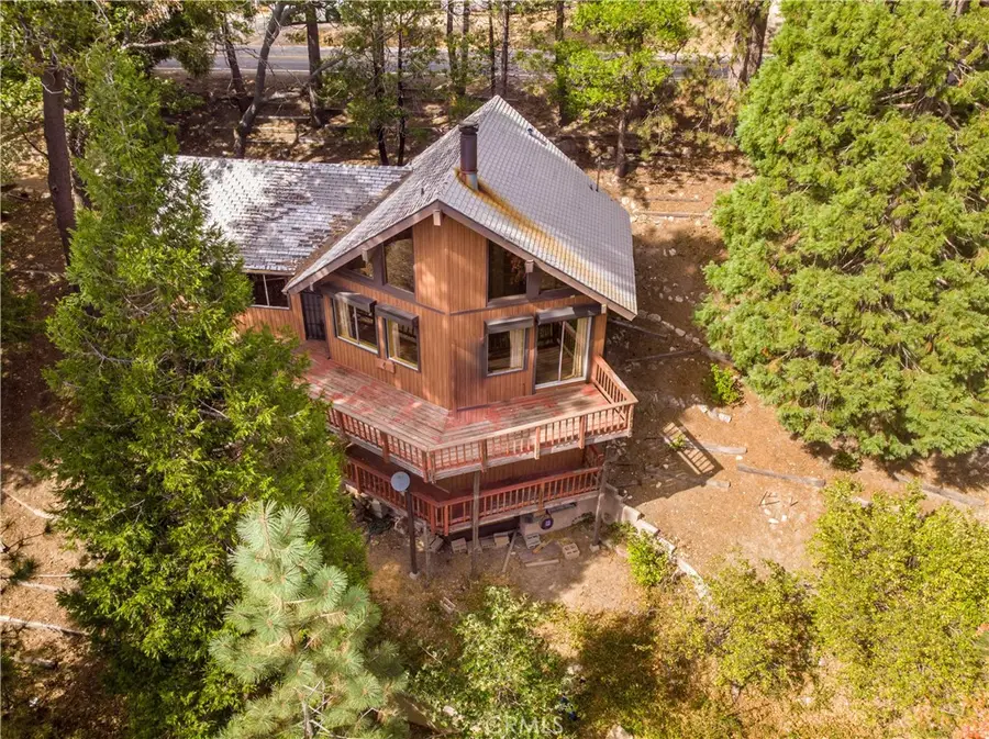 24 Fredalba, Running Springs, CA 92382 - #2