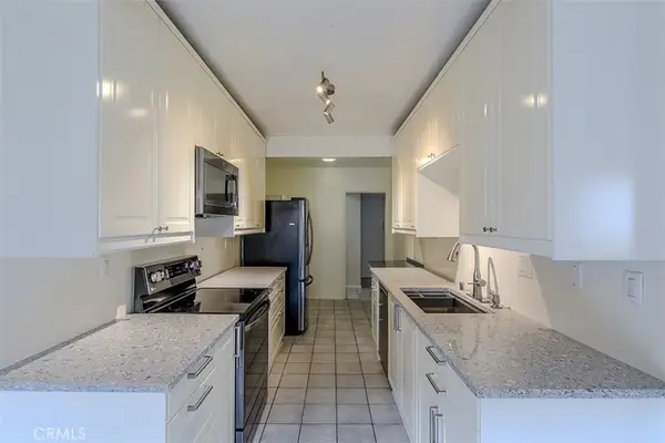 5950 Buckingham #410, Culver City, CA 90230