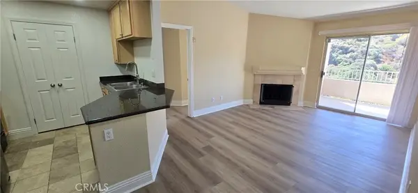 2380 Del Mar #308, Corona, CA 92882