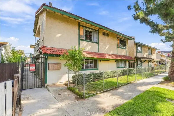 409 E Pine Street, Santa Ana, CA 92701