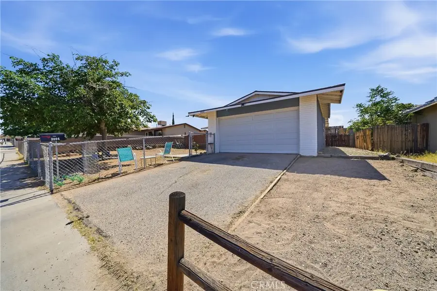 2004 Rushmore, Barstow, CA 92311 - #3