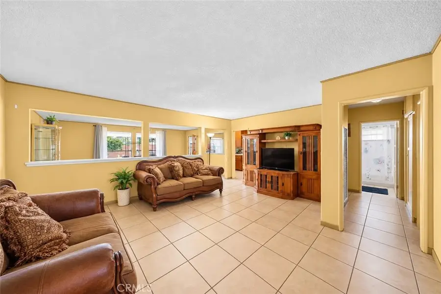 10643 Orr And Day Road, Santa Fe Springs, CA 90670 - #3